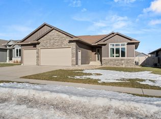 3620 E High Plains Cir, Sioux Falls, SD 57108