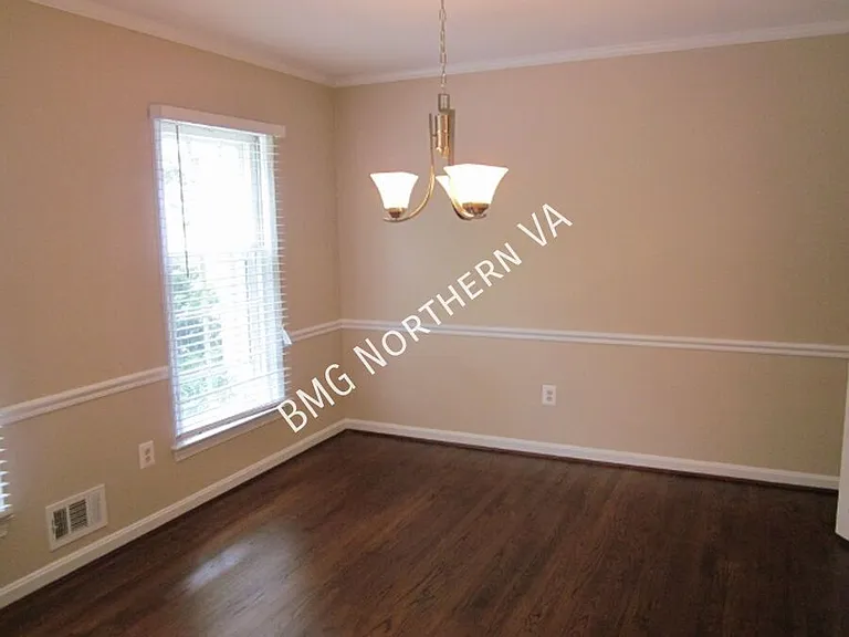 1160 Wimbledon Dr — Photo 6