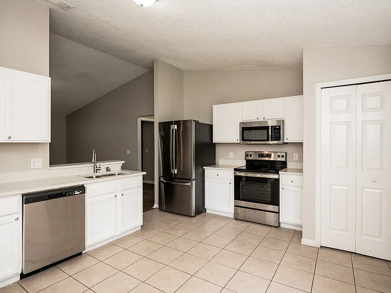 4812 Pierce Arrow Dr — Photo 7