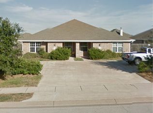 3751 Oldenburg Ln, College Station, TX 77845
