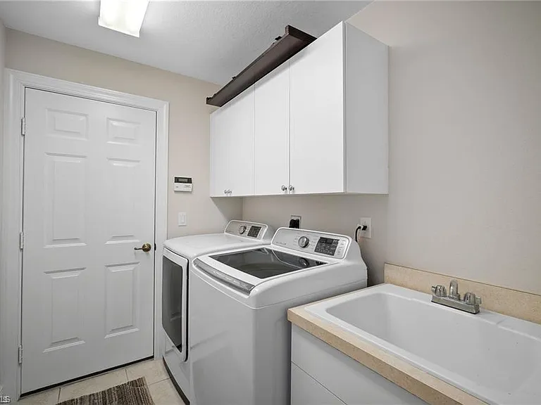 8884 Mustang Island Cir — Photo 20