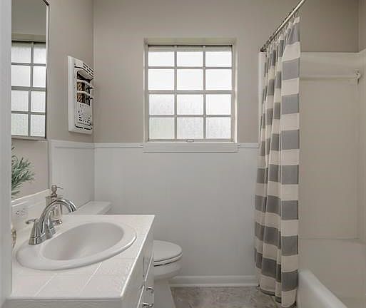 5th image of 121 Alta Dr