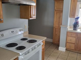 108-110 Sylvan St, Springfield, MA 01108