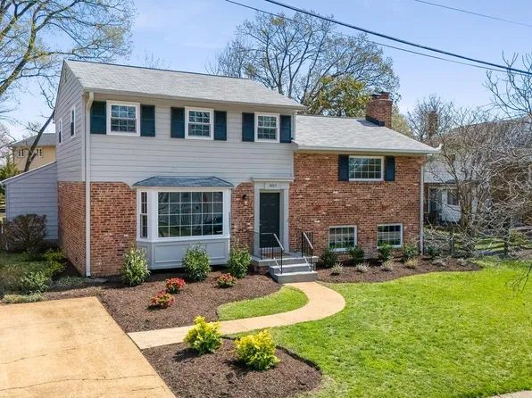 3003 Farm Rd, Alexandria, VA 22302