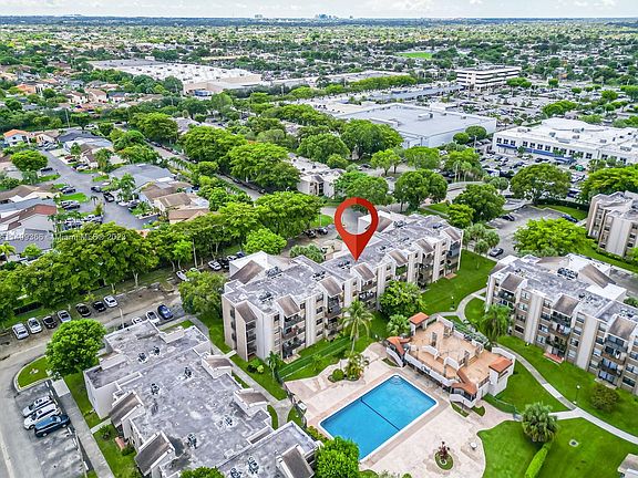 3rd image of 3581 SW 117th Ave #5-209