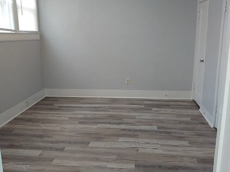 619 N Horner Blvd — Photo 16