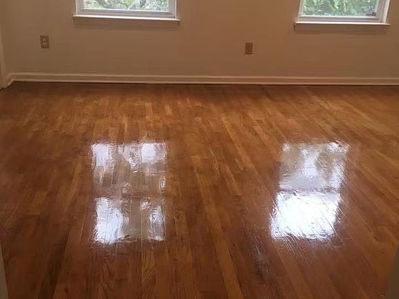 3rd image of 122 Logan Ave Floor 1