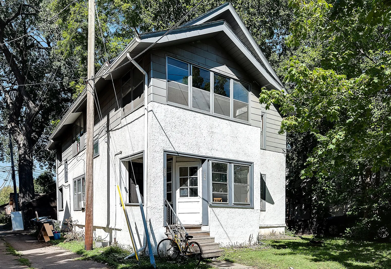 4 bed, $2,000 — Photo 1