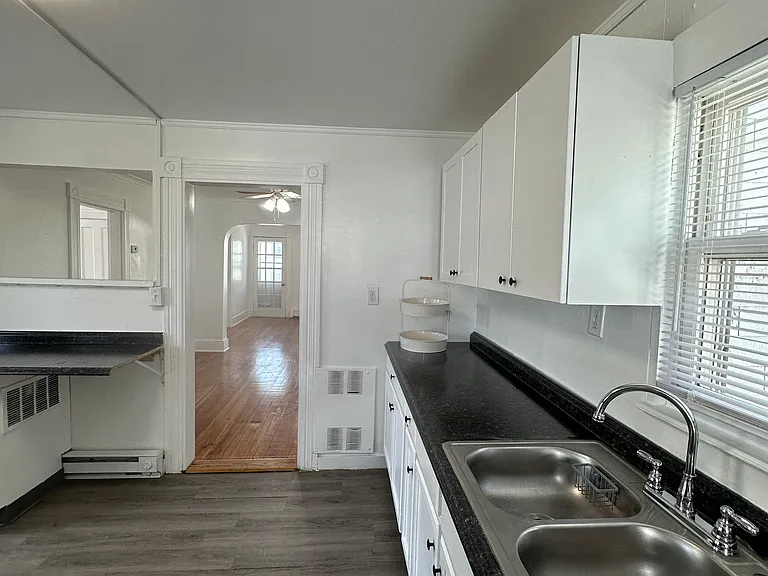 35 Maud St #2 — Photo 36