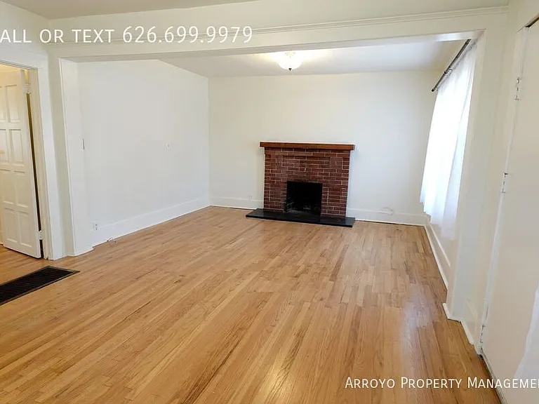 6307 N Aldama St — Photo 2