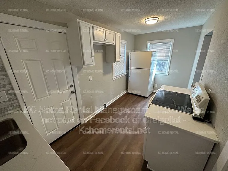 4031 Wabash Ave — Photo 5