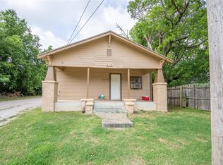 218 4th Ave NW, Ardmore, OK 73401