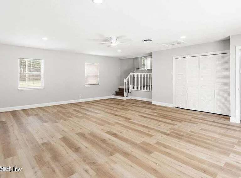 1554 Shirl Ln — Photo 12