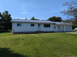 2234 Bowers Rd, Lapeer, MI 48446