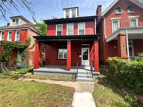 247 Rochelle St Photo 1