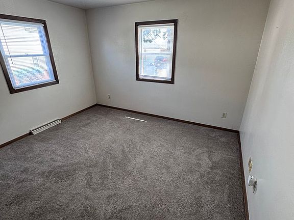 5th image of 8483 198th Ave #1