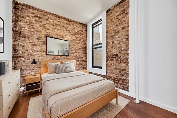 Rented by REAL New York | media 3