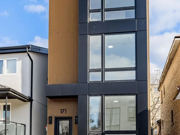 171 Cedric Ave #1A, Toronto, ON M6C 3X7