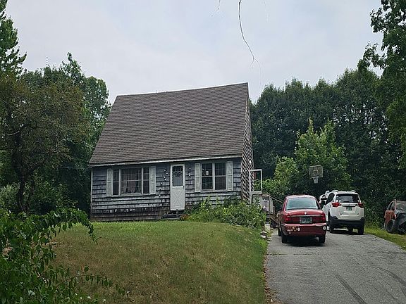 3rd image of 100 Ponemah Hill Rd
