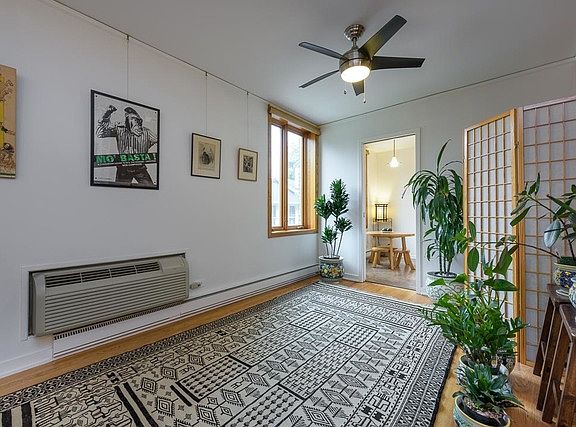 5th image of 1416 Hinman Ave APT 5