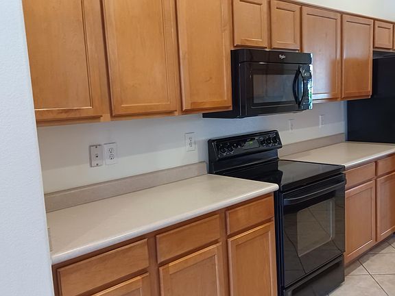 5th image of 1601 E Wesson Dr