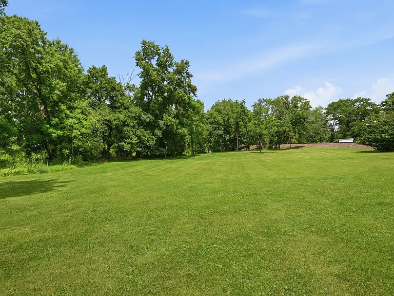 1682 Creek Rd — Photo 52