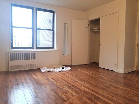 2nd image of 60 E 17th St APT 2B
