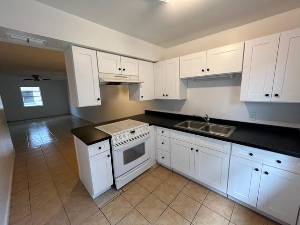 3020 Reiter Dr APT C