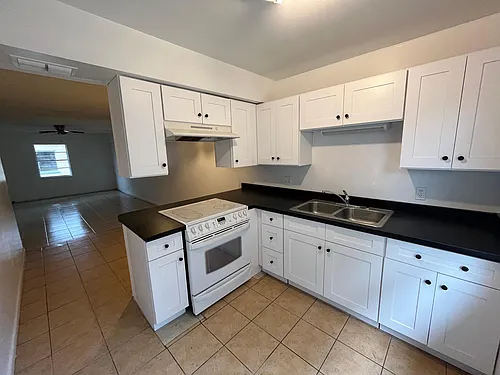 3020 Reiter Dr #C Photo 1