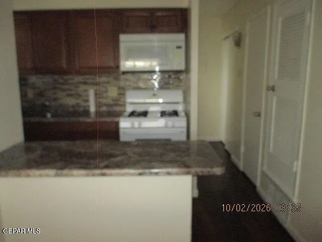Studio, 1.0 bath, 600 sqft, $625 — Photo 4