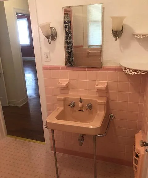 Master's bathroom