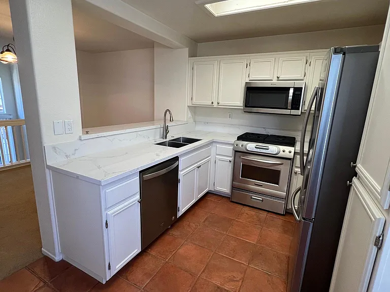 10266 Wateridge Cir #225 — Photo 5