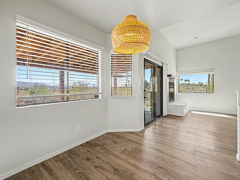 4650 N Paseo De Los Cerritos — Photo 11