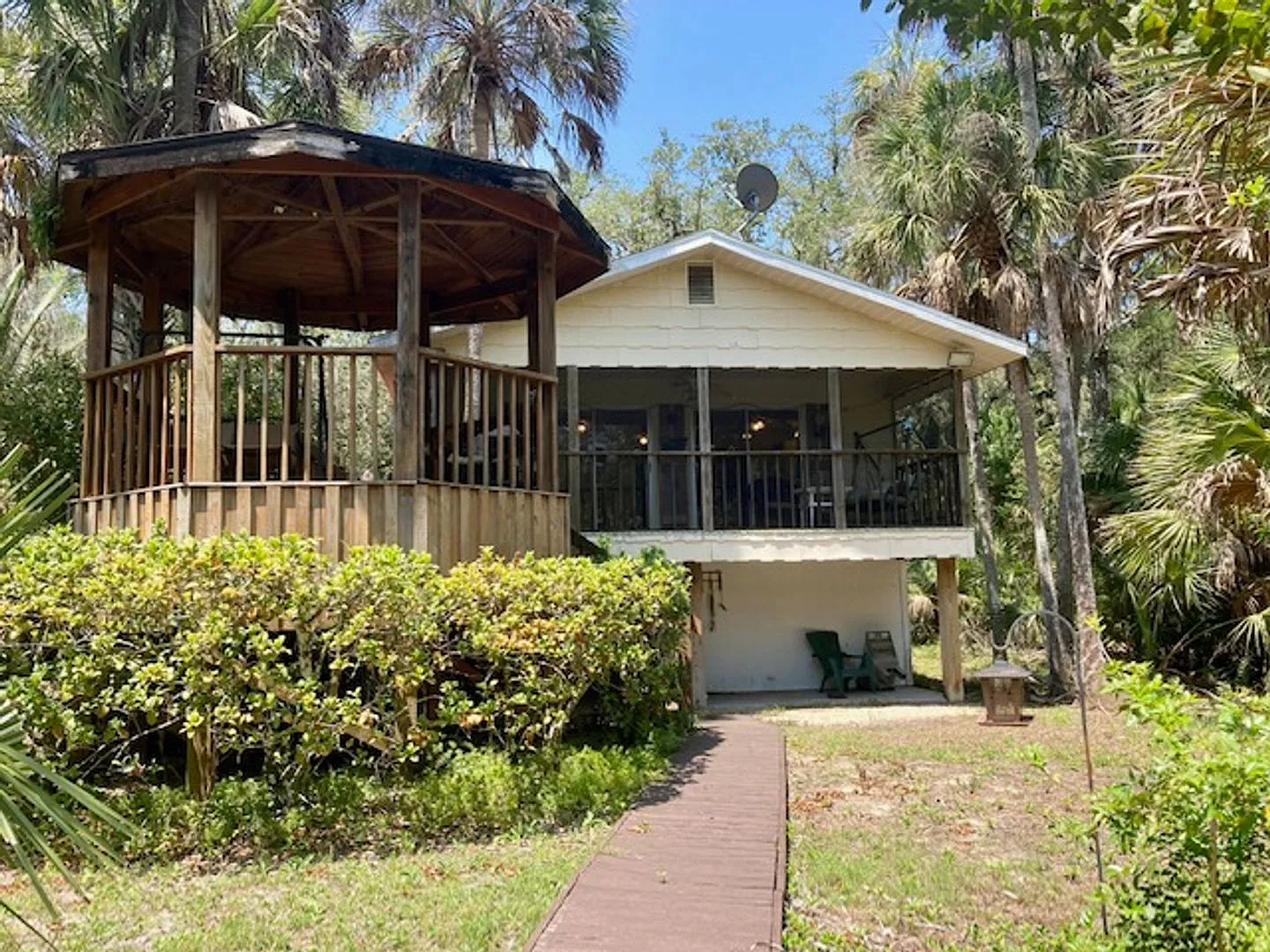 Captains' Lodge Old Homosassa — Photo 3