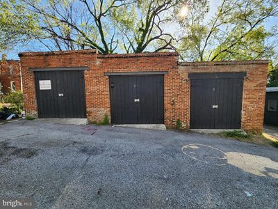 Garages Off, Baltimore, MD, 21216