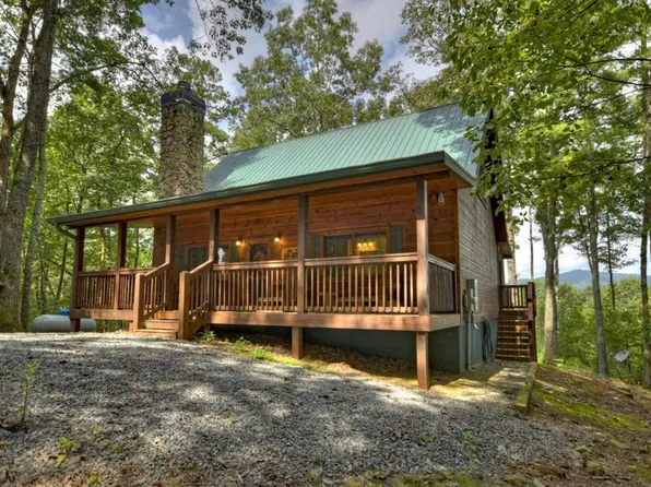 587 Candy Ln, Ellijay, GA 30540