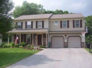30 Hemlock Dr, Lancaster, PA 17602