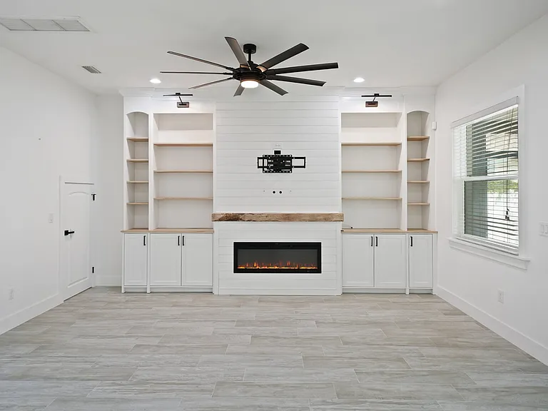 328 W Frierson Ave #1 — Photo 7