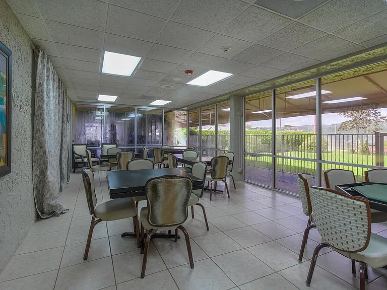221 Lake Meryl Dr — Photo 26