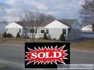 50 Warren Ave, Tiverton, RI 02878