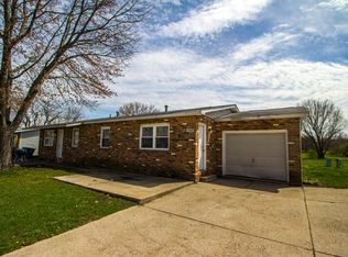 1305 Hanover Dr, Champaign, IL 61821