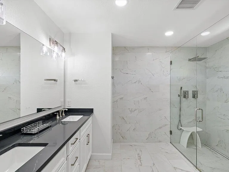 10628 E Cinnabar Ave — Photo 13