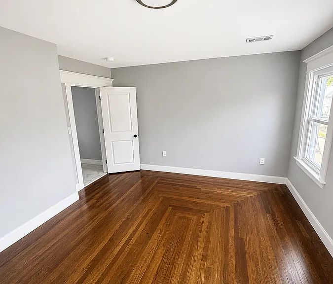 32 Alstrum St #2 — Photo 6