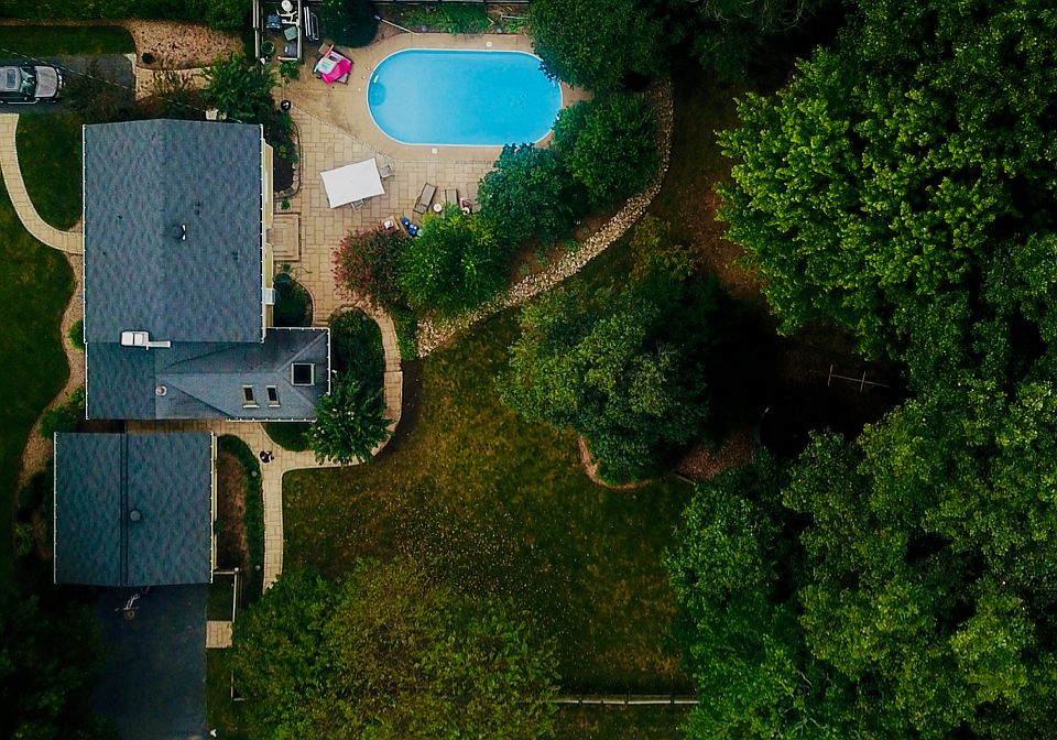 1st image of 3413 Valewood Dr