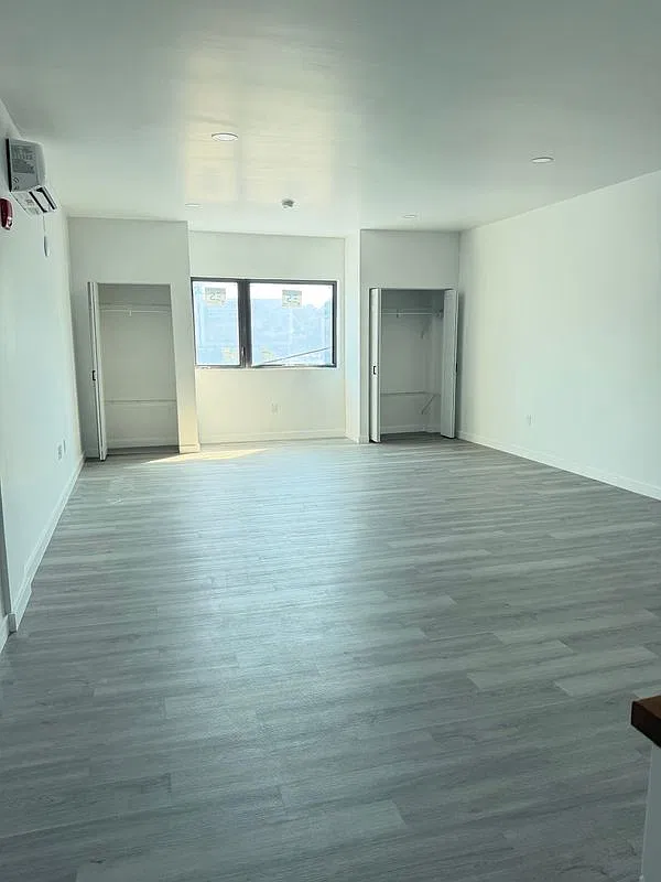 Studio, 1.0 bath, 800 sqft, $2,100 — Photo 1