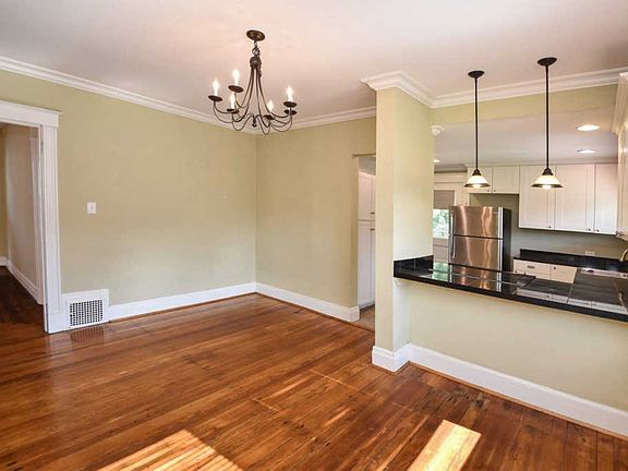 4th image of 6639 Cambridge Ave