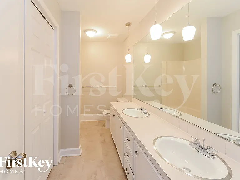 1045 High Ridge Rd — Photo 11