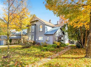29 Tecumseth St, Orillia, ON L3V 1X7