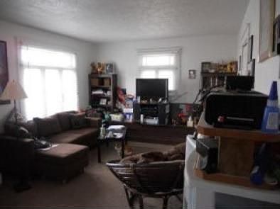3rd image of 73 W Stratford Ave