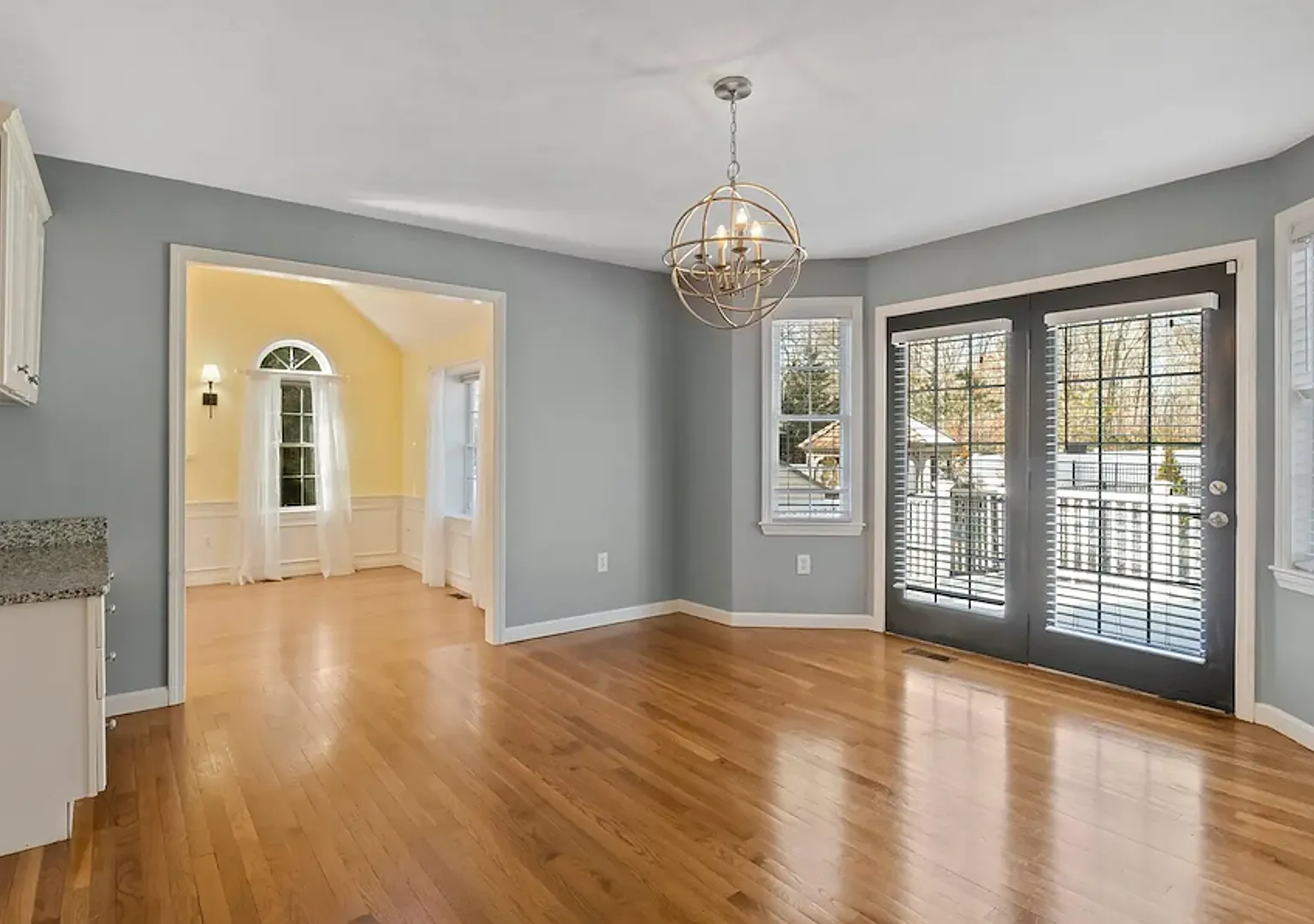Gorgeous 3 Br - 2 1/2 Ba Colonial with Pool in Sandwich - Year Round Rental — Photo 3